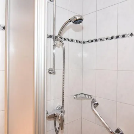 Metropol, Whg 36, Landseite *